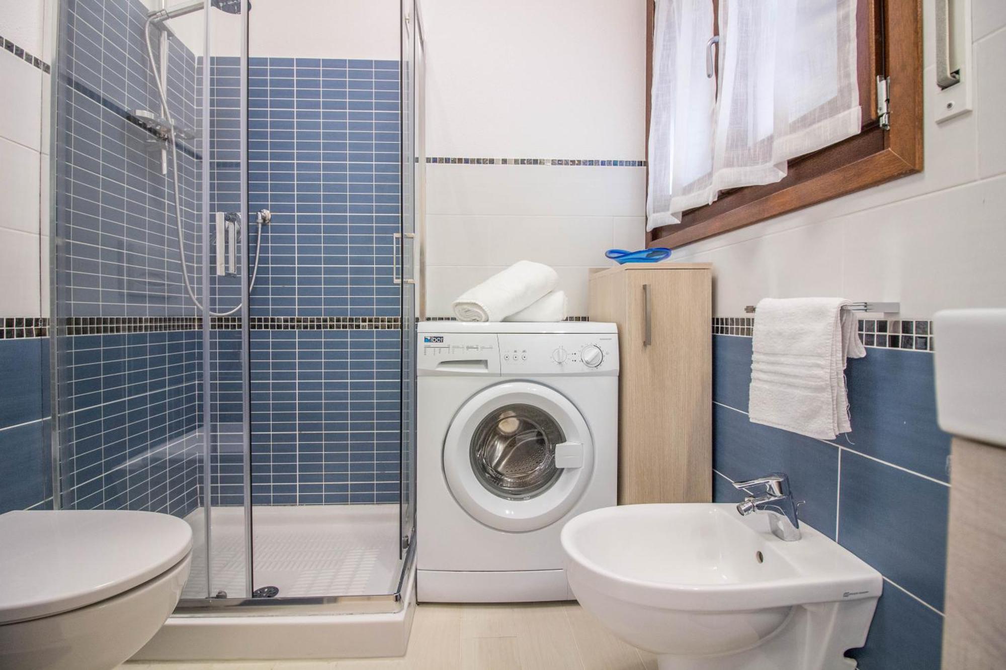 Cozy With Terrace Near The Airport! Apartment Olbia