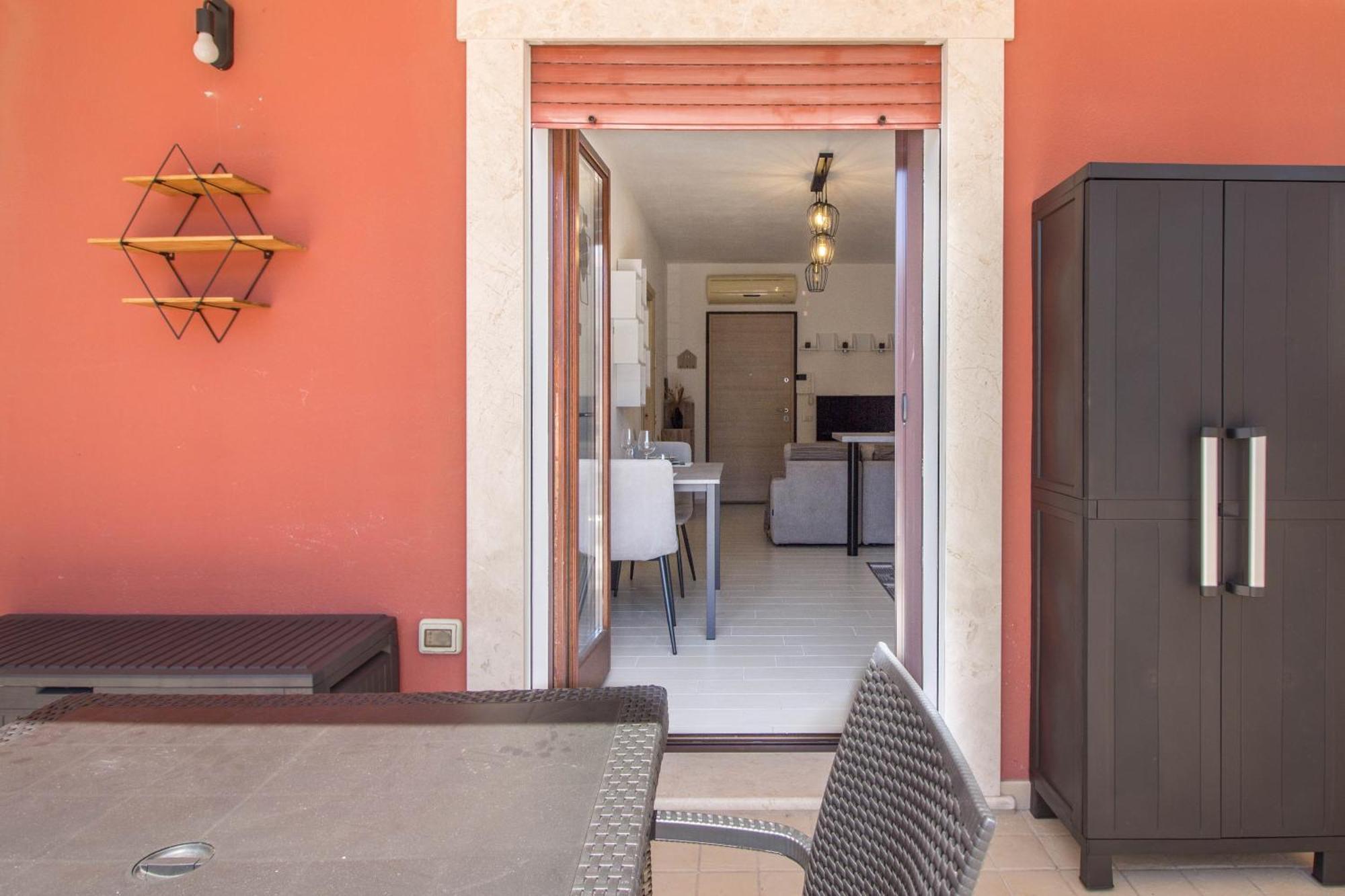 Cozy With Terrace Near The Airport! * Olbia